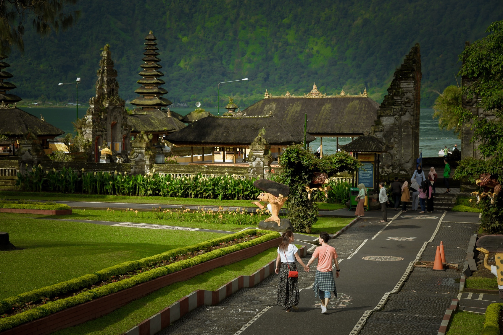 ウルンダヌ・ブラタン寺院